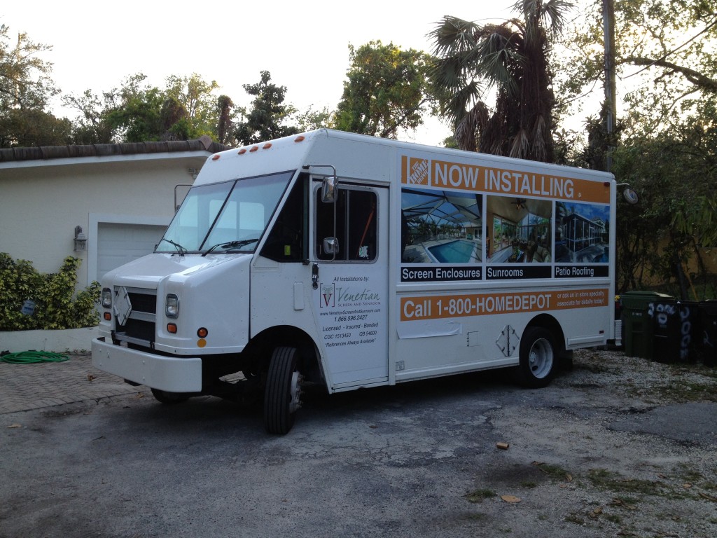 Venetian Intack Food Truck UPS Fedex 2